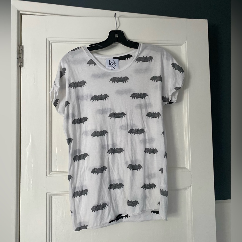 Zoe Karssen bat t shirt in medium